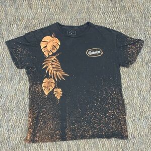1 of 1 Vintage Custom Art designed Quicksilver T Size L
